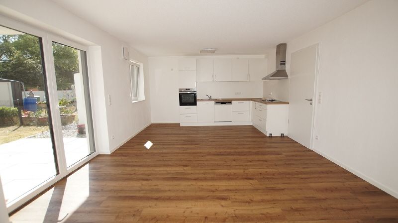 Neuwertige 3 Zimmer-Wohnung Nähe Sünching - KfW40plus
